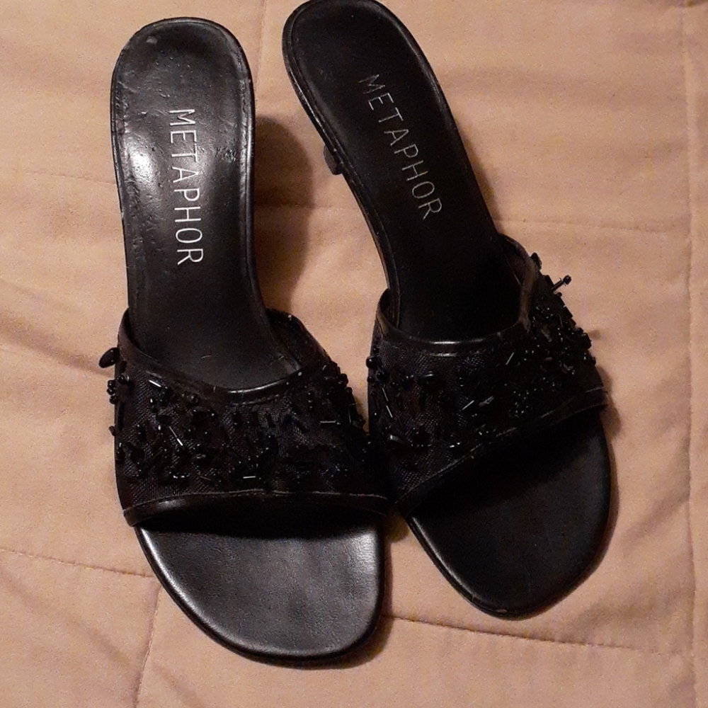 Ladies shoes
